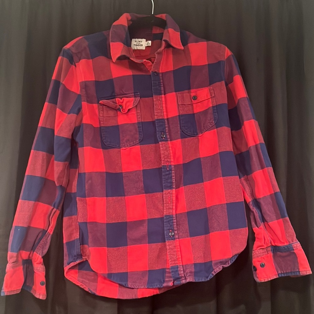 Perfect flannel for outdoor work or casual going out.